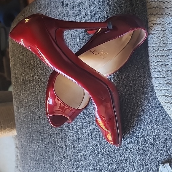 Christian Louboutin, You You peep toe - Picture 12 of 12